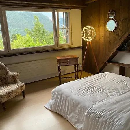 La Maison Du Petit Bonheur Bed & Breakfast Moutier