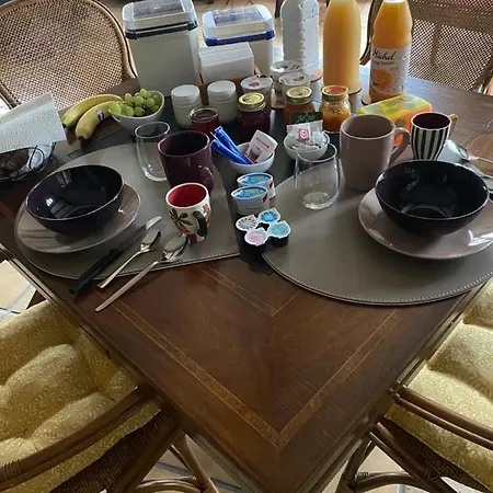 La Maison Du Petit Bonheur Couette-café