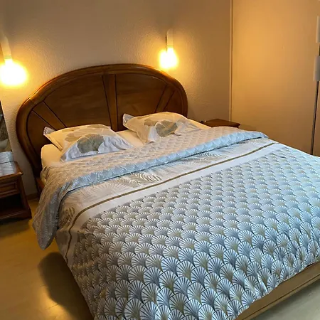 La Maison Du Petit Bonheur 3* Moutier