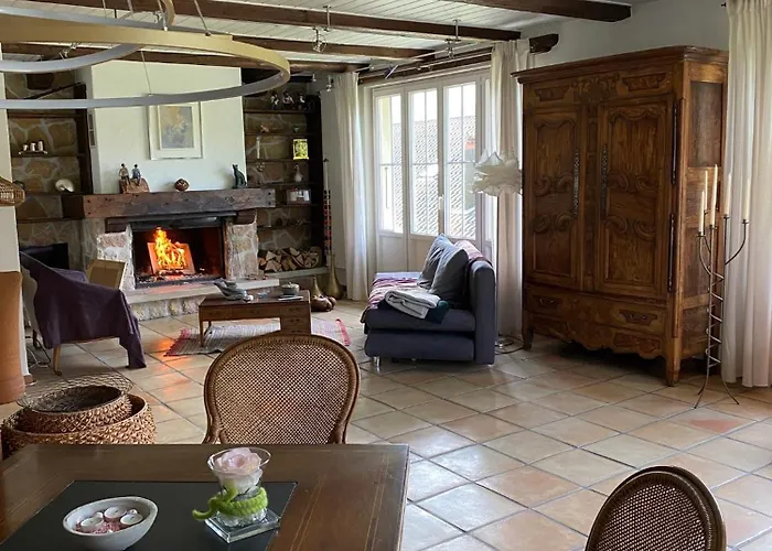 La Maison Du Petit Bonheur Nocleg ze śniadaniem 3*