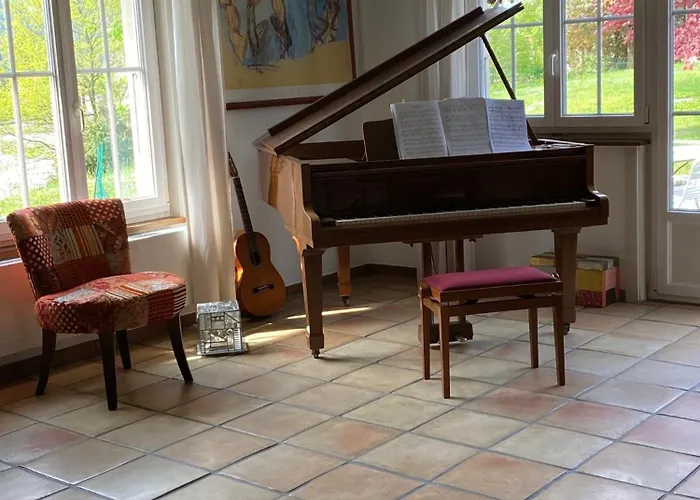 La Maison Du Petit Bonheur Nocleg ze śniadaniem Moutier